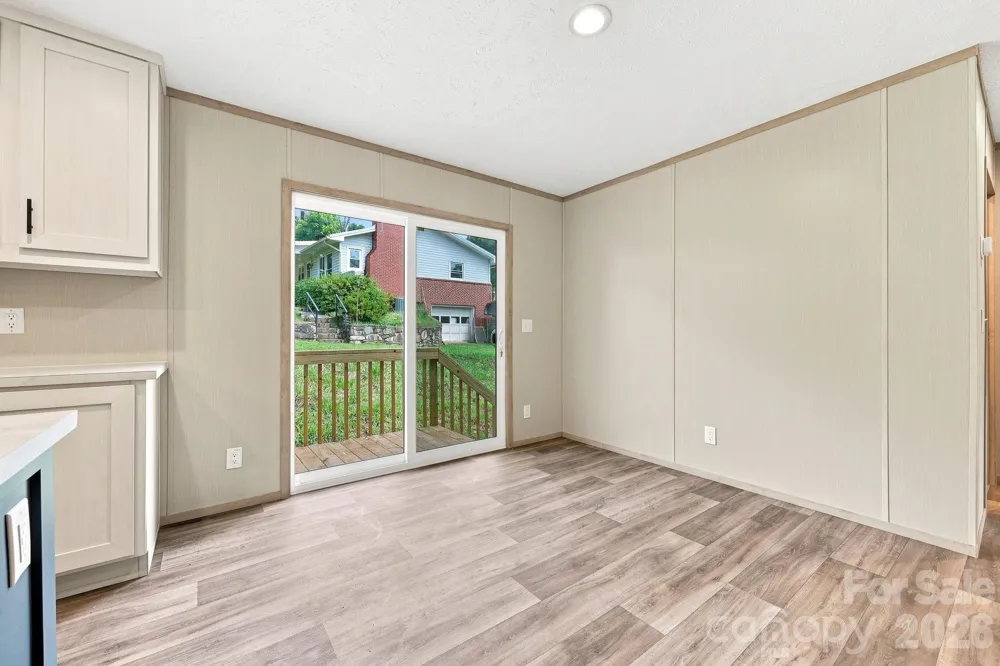 25 Caldwell Road Waynesville, NC 28786
