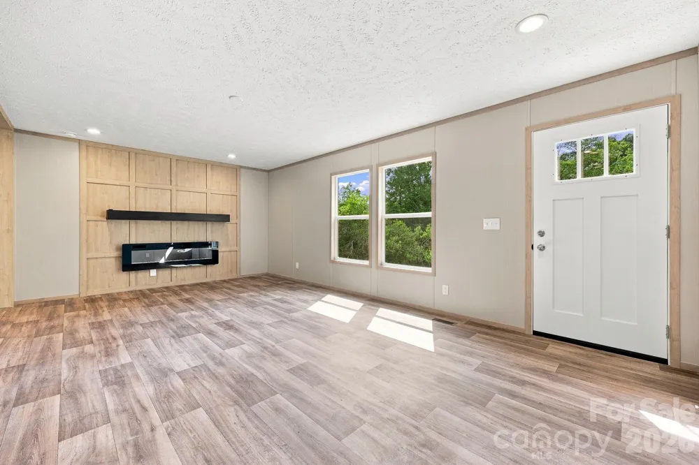 25 Caldwell Road Waynesville, NC 28786