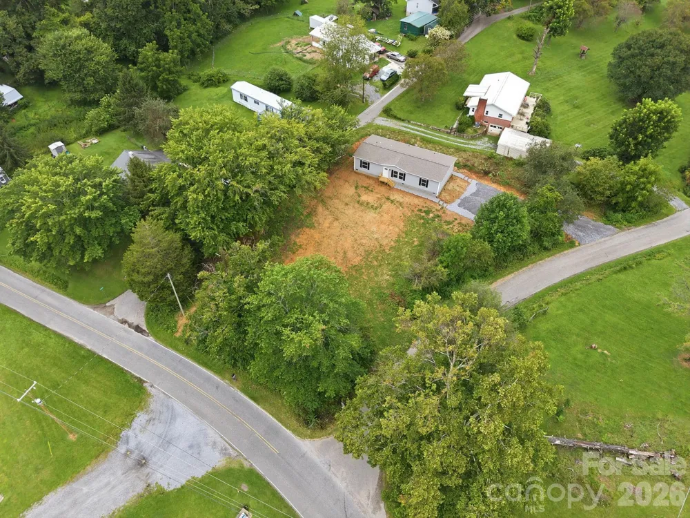 25 Caldwell Road Waynesville, NC 28786