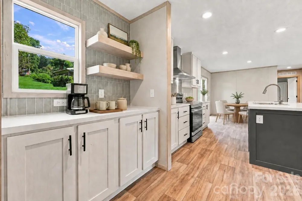25 Caldwell Road Waynesville, NC 28786