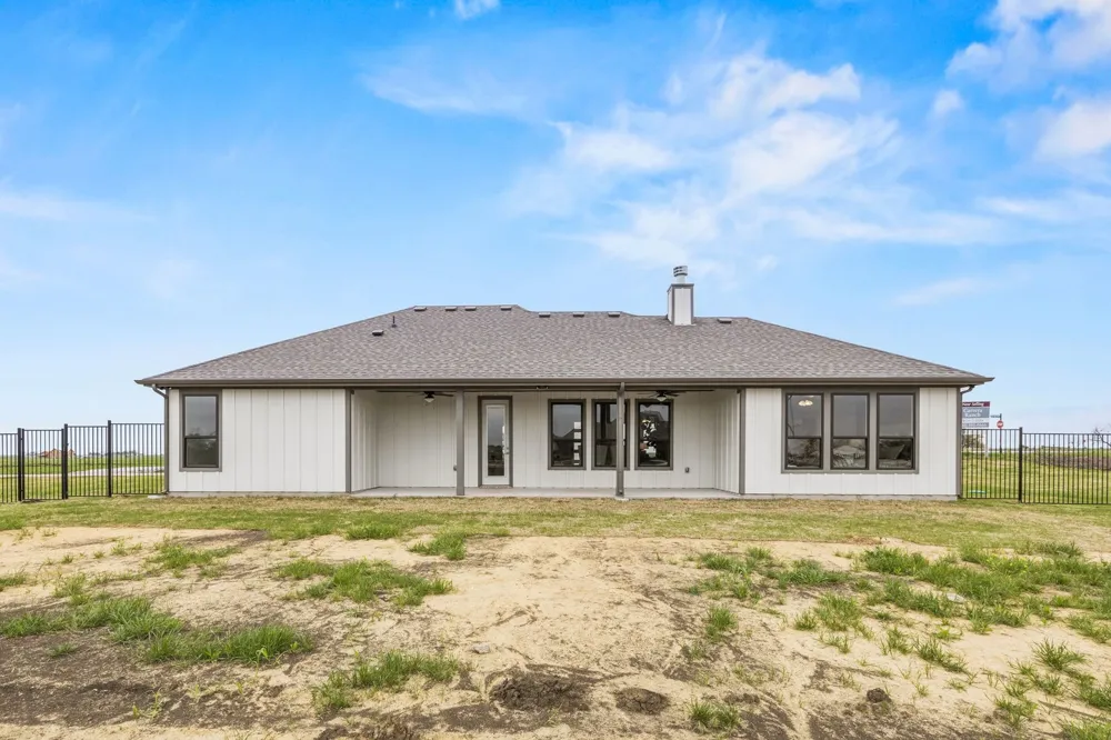 2911 Stella Rose Court Waxahachie, TX 75165