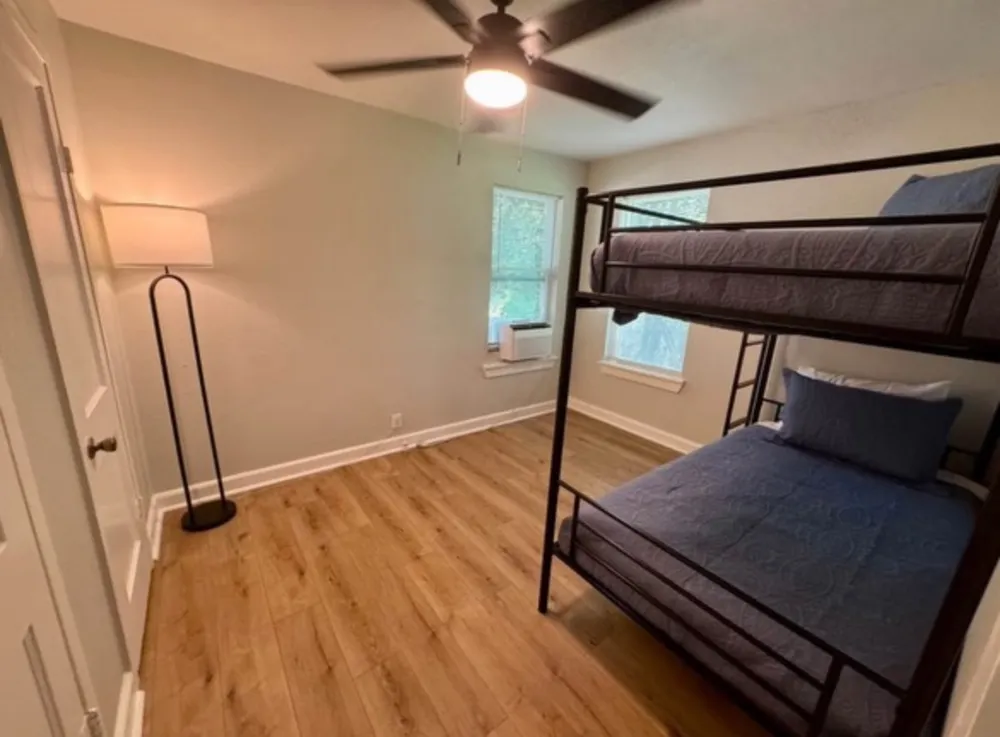 1210 Hogan Lane Bellmead, TX 76705