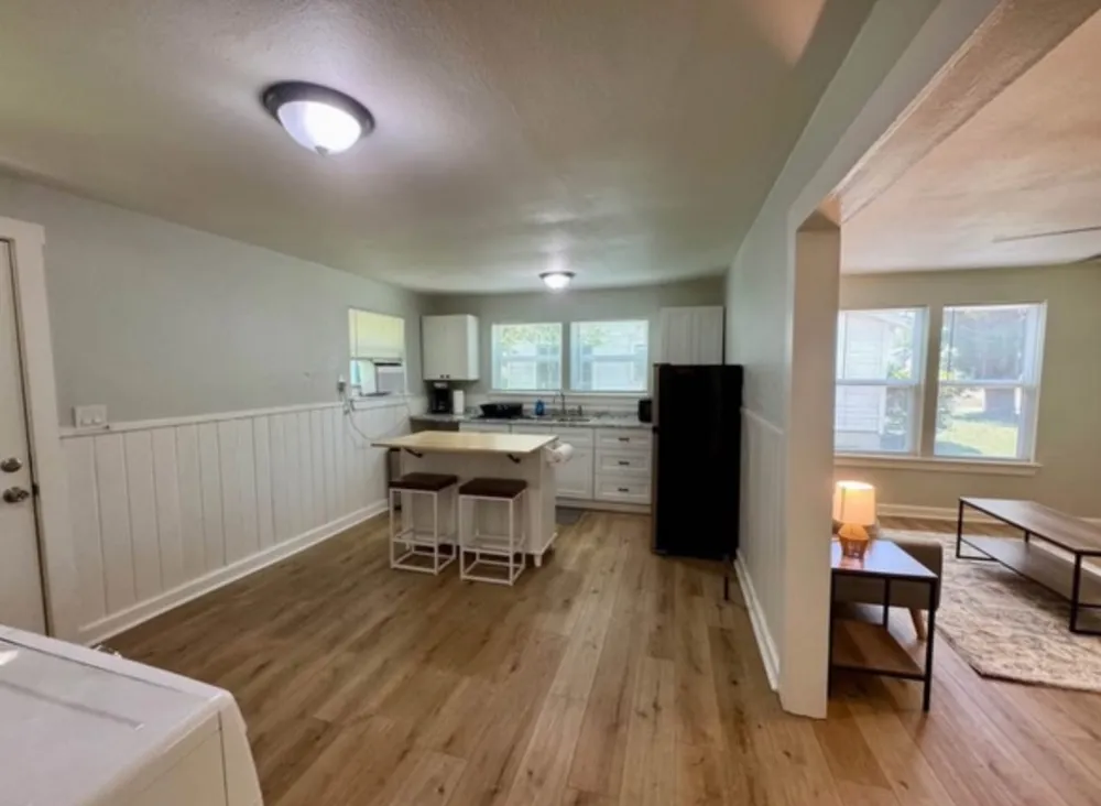 1210 Hogan Lane Bellmead, TX 76705