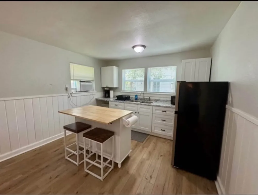 1210 Hogan Lane Bellmead, TX 76705