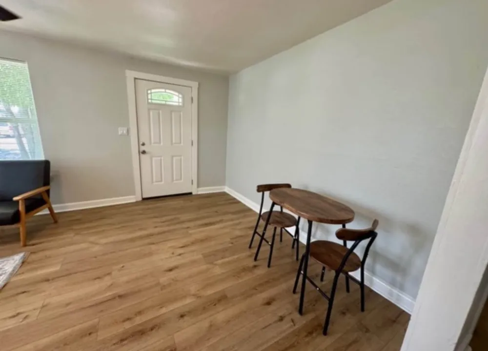 1210 Hogan Lane Bellmead, TX 76705