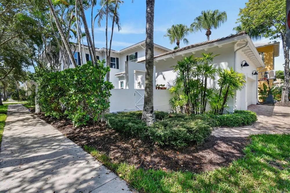 137 INKBERRY DRIVE Jupiter, FL 33458