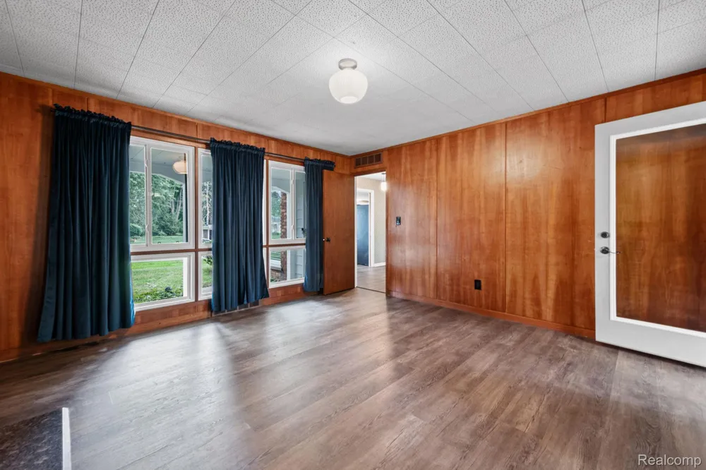791 Robinhood Circle Bloomfield Hills City, MI 48304