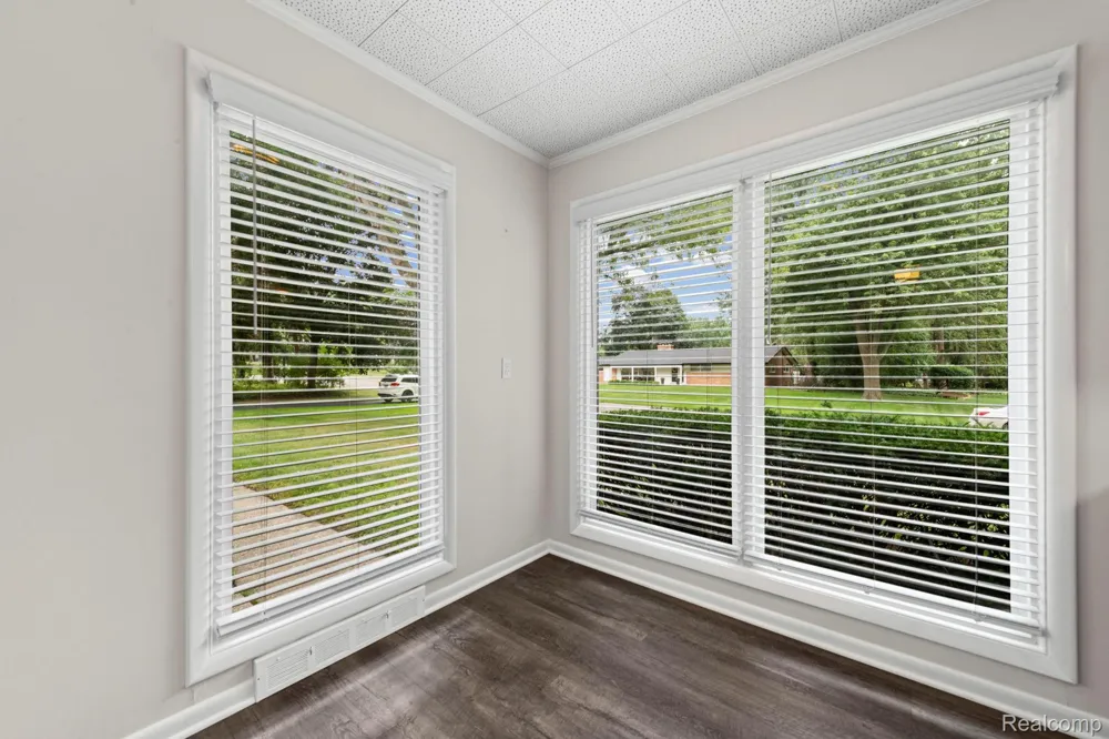 791 Robinhood Circle Bloomfield Hills City, MI 48304