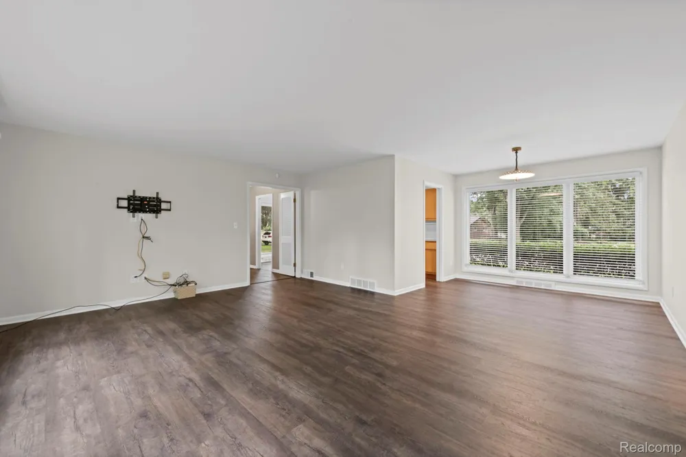 791 Robinhood Circle Bloomfield Hills City, MI 48304