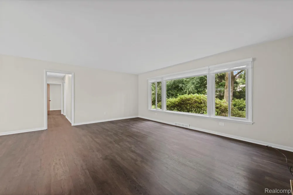 791 Robinhood Circle Bloomfield Hills City, MI 48304
