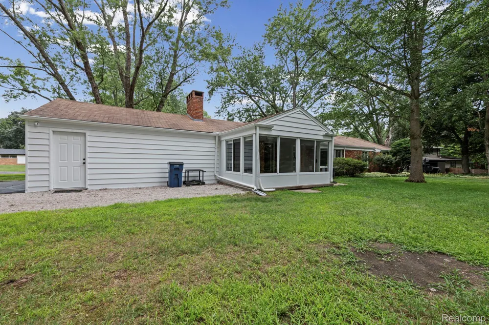 791 Robinhood Circle Bloomfield Hills City, MI 48304