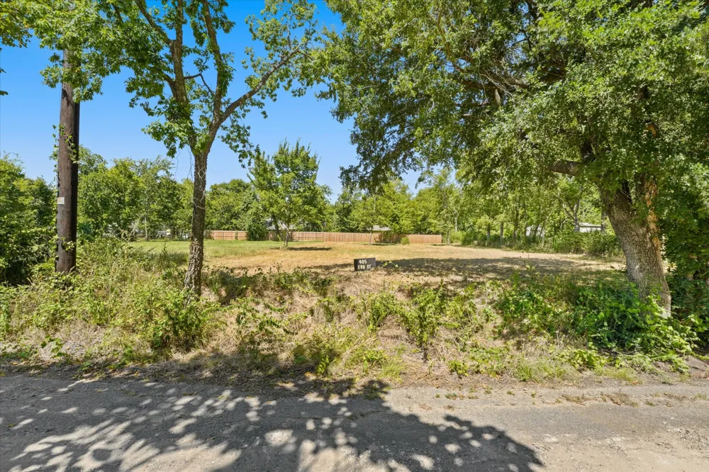 405 3rd Street Commerce, TX 75428