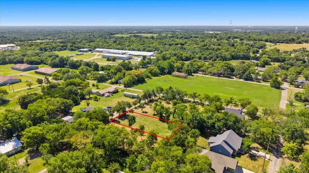 405 3rd Street Commerce, TX 75428