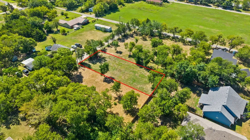 405 3rd Street Commerce, TX 75428