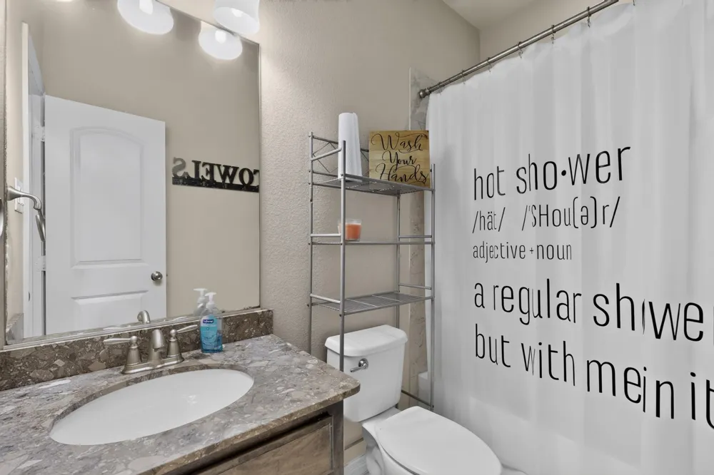 9215 Moon River Court Arlington, TX 76002