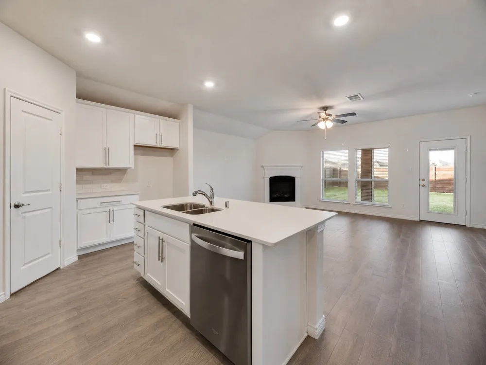 3206 Catoosa Lane Aubrey, TX 76227