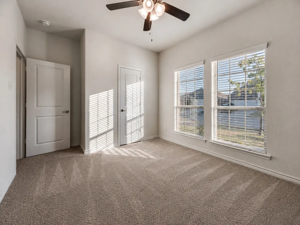 3206 Catoosa Lane Aubrey, TX 76227