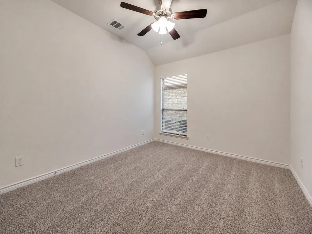 3206 Catoosa Lane Aubrey, TX 76227
