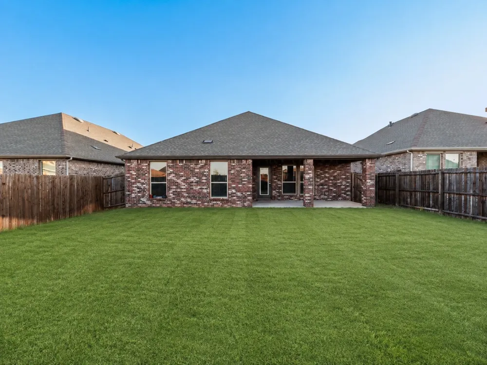 3206 Catoosa Lane Aubrey, TX 76227