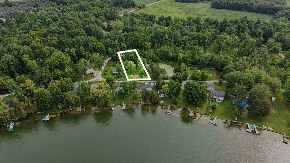 2895 S Spring Drive Fremont, MI 49412