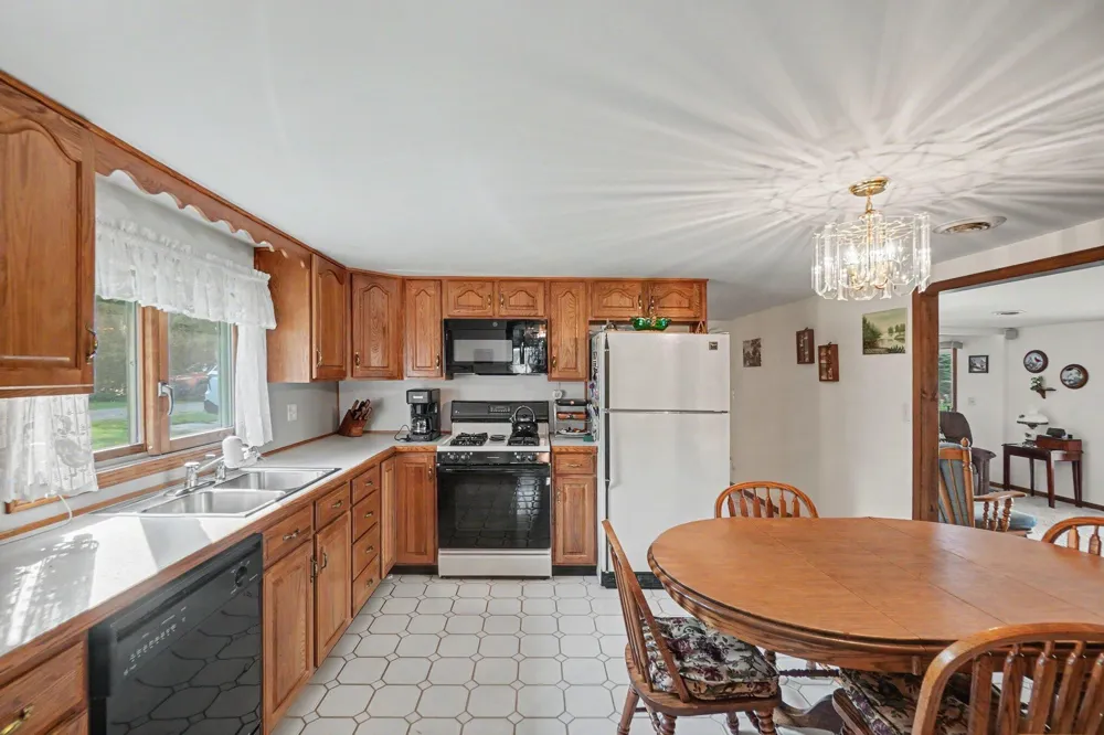 2895 S Spring Drive Fremont, MI 49412