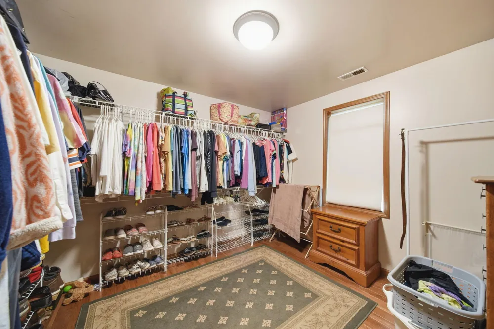 4211 Aspen Way Jackson, MI 49201
