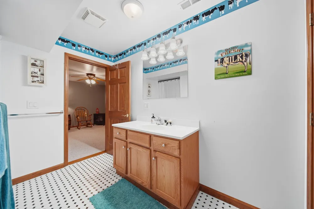 4211 Aspen Way Jackson, MI 49201
