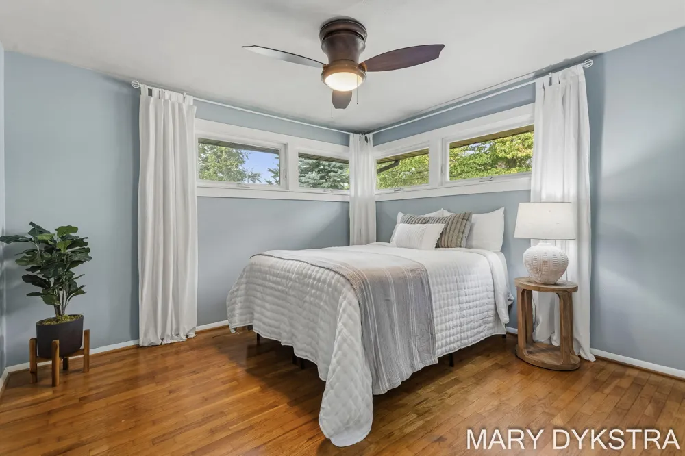 585 Huizenga Avenue Zeeland, MI 49464