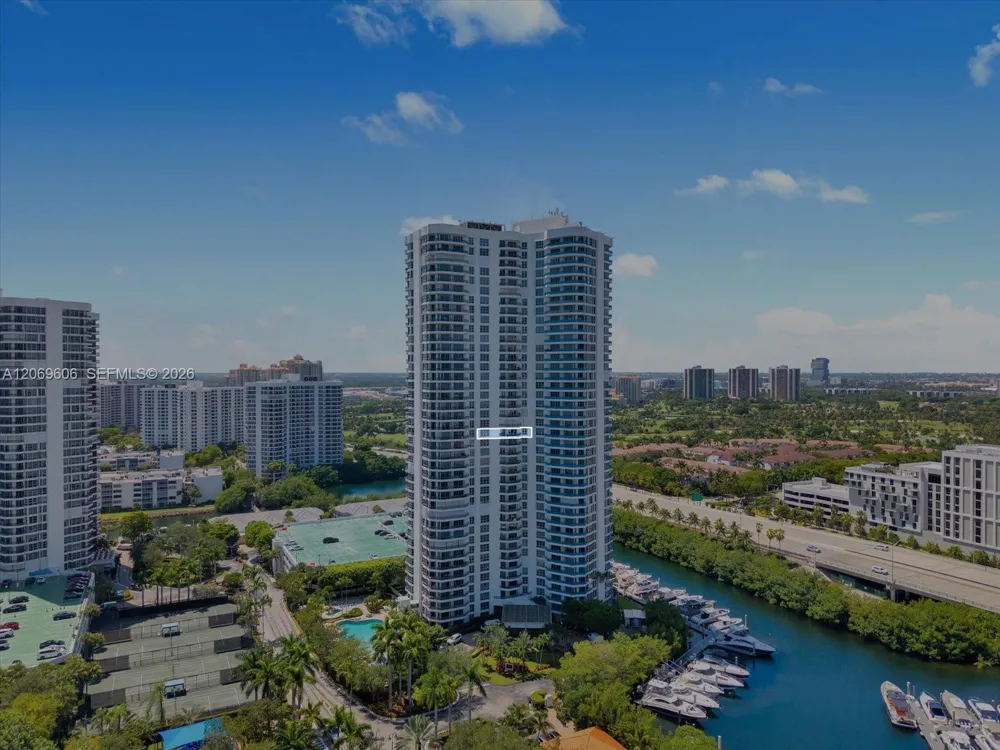 3500 Mystic Pointe Dr #2107 Aventura, FL 33180