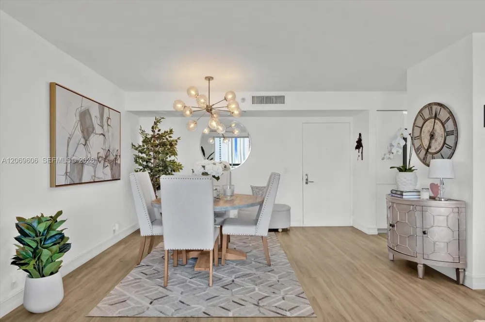 3500 Mystic Pointe Dr #2107 Aventura, FL 33180