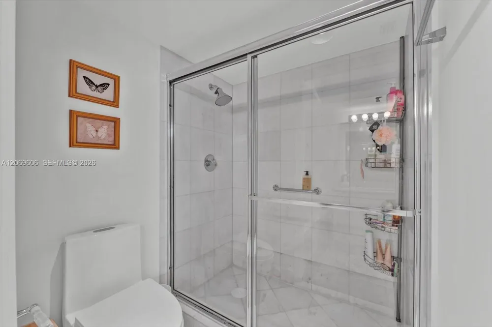 3500 Mystic Pointe Dr #2107 Aventura, FL 33180