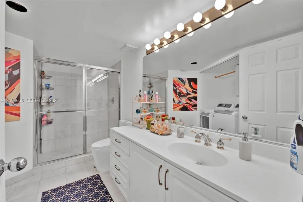 3500 Mystic Pointe Dr #2107 Aventura, FL 33180