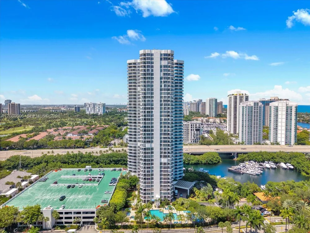3500 Mystic Pointe Dr #2107 Aventura, FL 33180