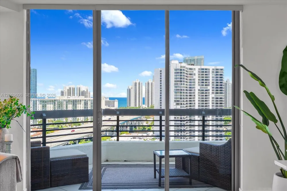 3500 Mystic Pointe Dr #2107 Aventura, FL 33180