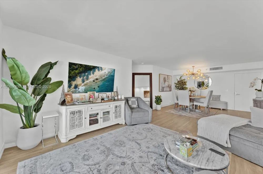 3500 Mystic Pointe Dr #2107 Aventura, FL 33180