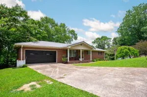 218 Alpine Dr Rossville, GA 30741