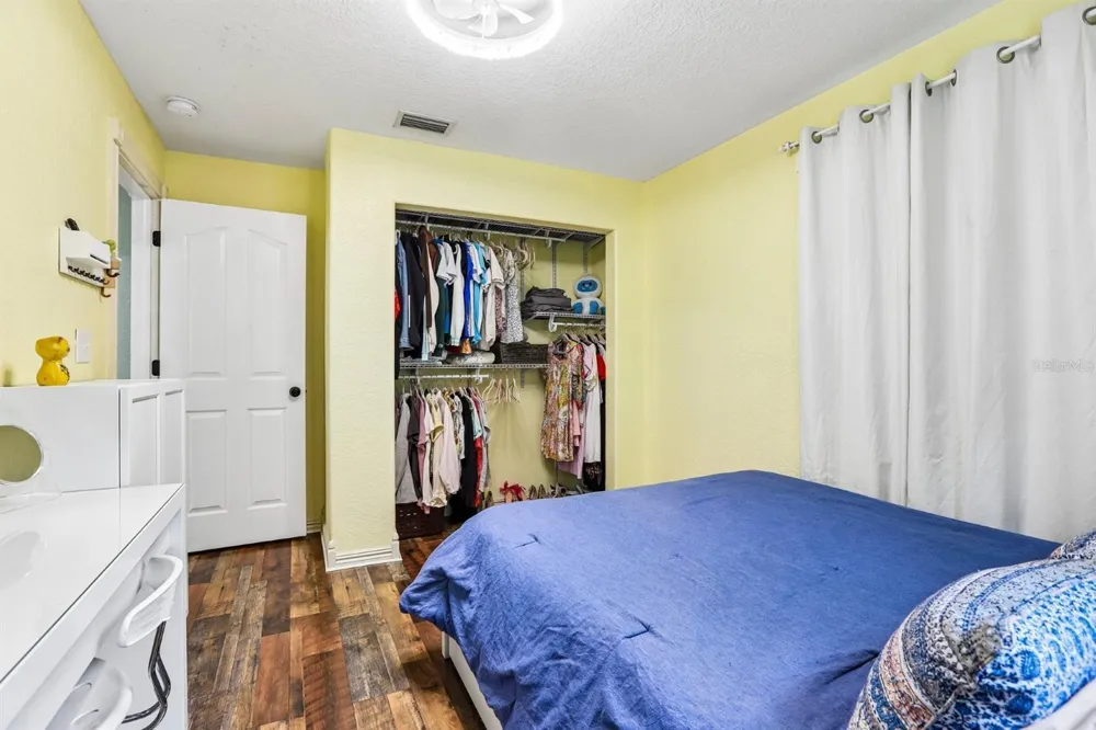 408 HOLLOWAY ROAD Plant City, FL 33567