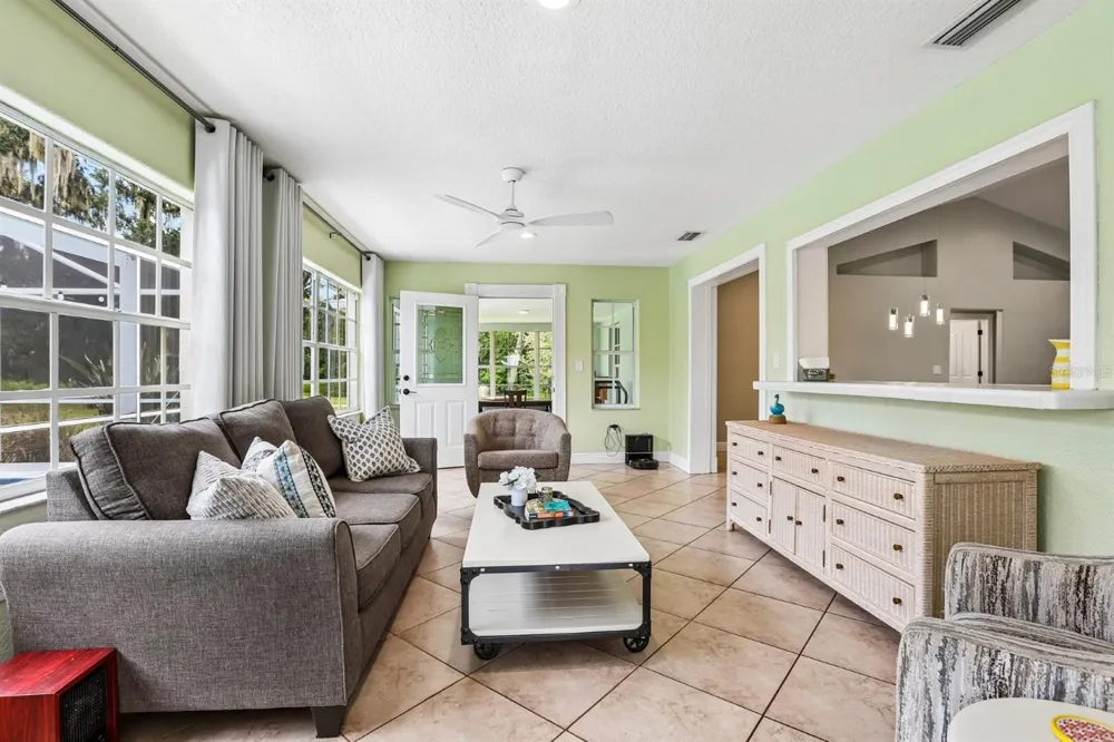 408 HOLLOWAY ROAD Plant City, FL 33567
