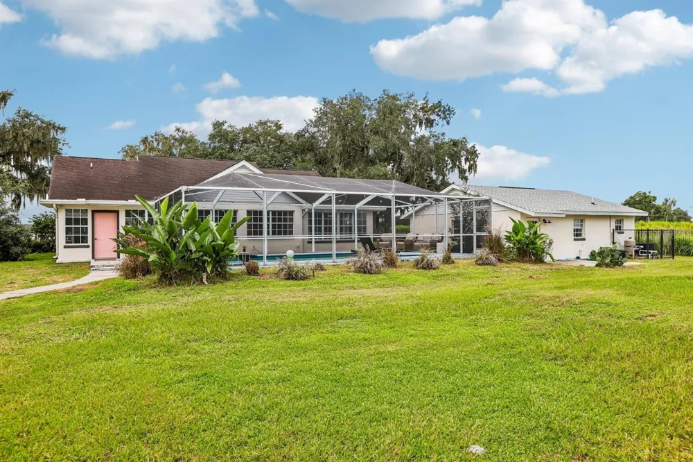 408 HOLLOWAY ROAD Plant City, FL 33567
