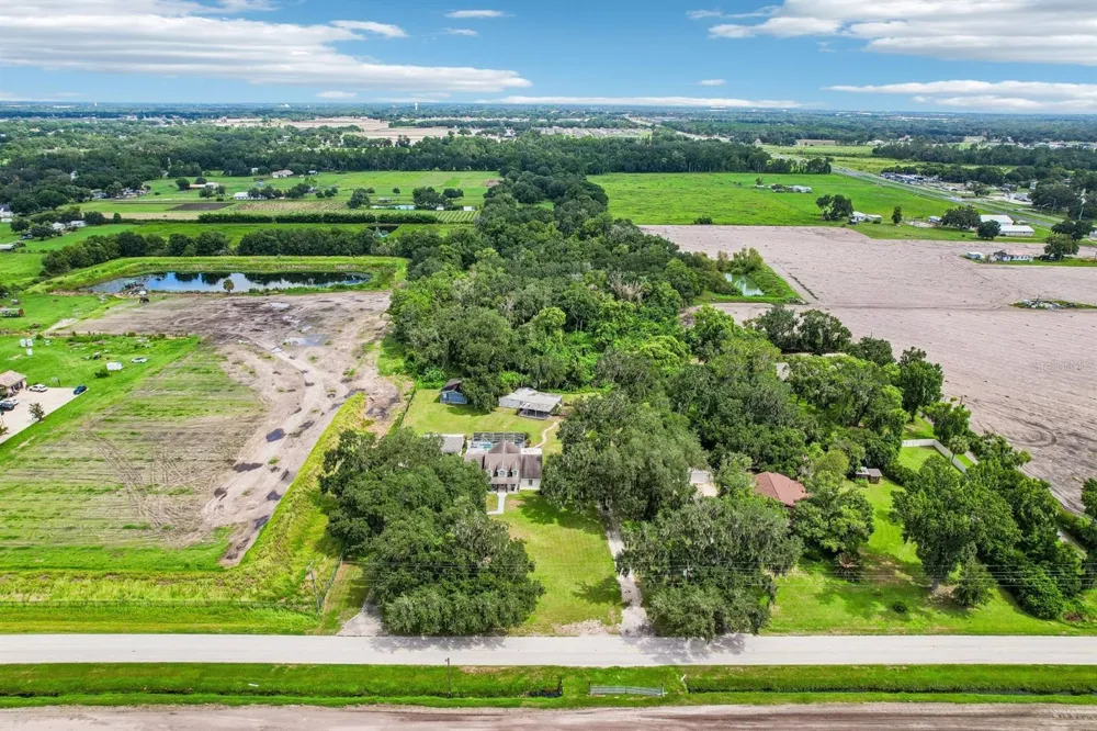 408 HOLLOWAY ROAD Plant City, FL 33567