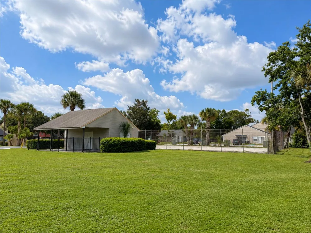 5214 VIA HACIENDA CIRCLE #A308 Orlando, FL 32839