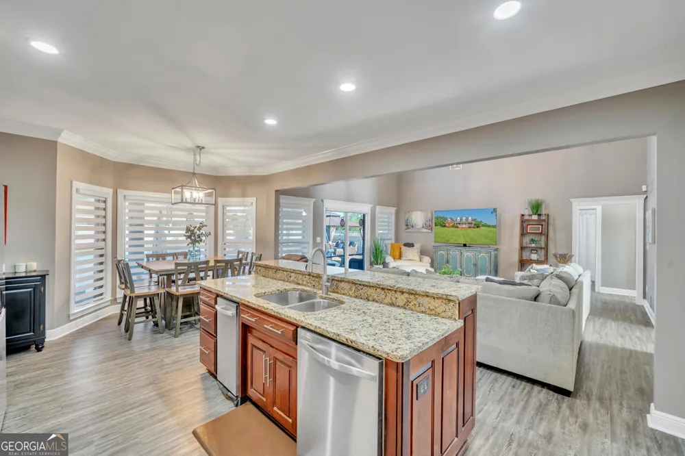 2717 Old Eastman RD Cadwell, GA 31009
