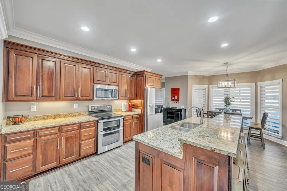 2717 Old Eastman RD Cadwell, GA 31009