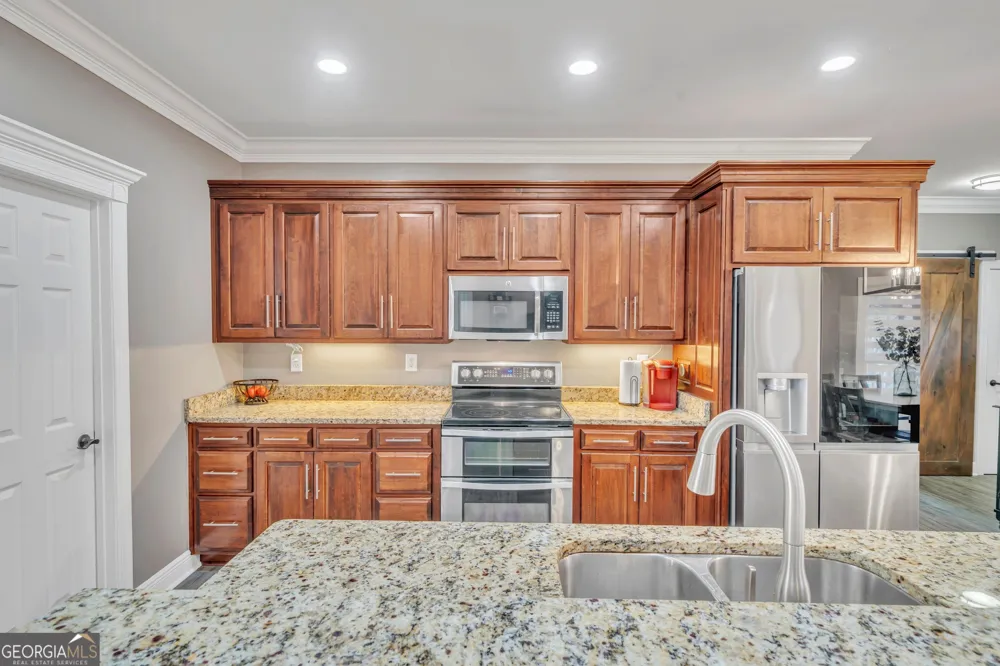 2717 Old Eastman RD Cadwell, GA 31009