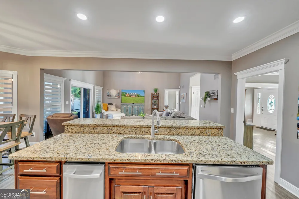 2717 Old Eastman RD Cadwell, GA 31009