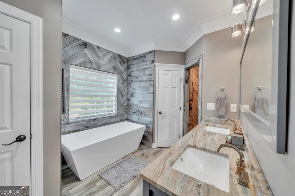 2717 Old Eastman RD Cadwell, GA 31009