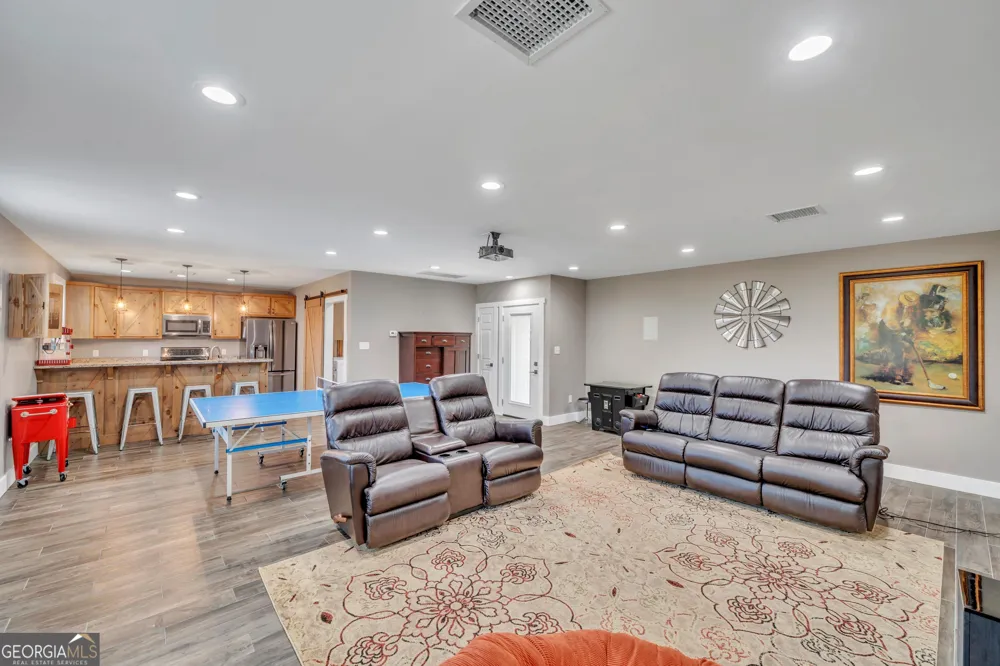 2717 Old Eastman RD Cadwell, GA 31009