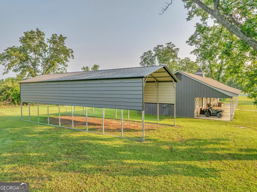 2717 Old Eastman RD Cadwell, GA 31009