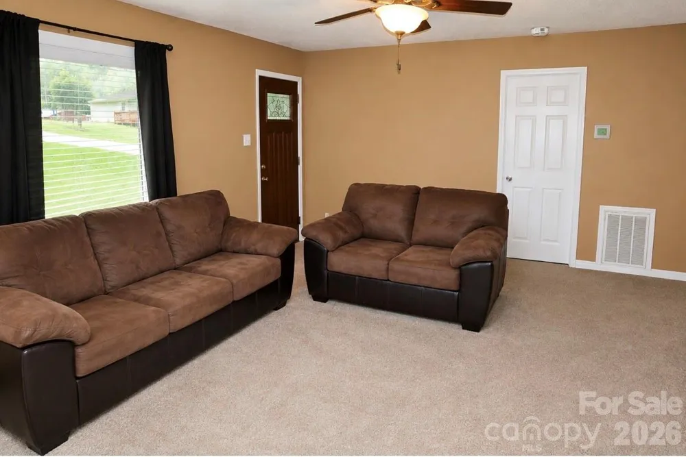 6210 Hilltop Avenue Kannapolis, NC 28081