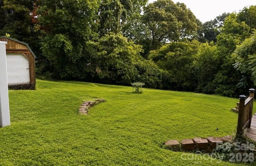 6210 Hilltop Avenue Kannapolis, NC 28081